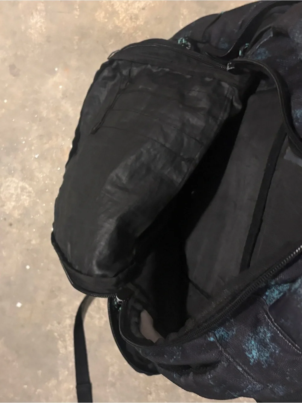 Men's Navy & Teal Patterned Backpack - Everyday Commuter Pack
